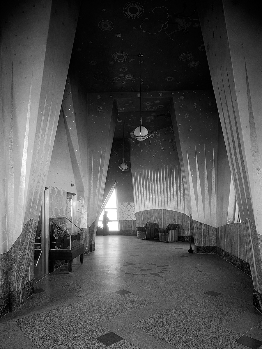 The Observatory of the Chrysler Building, 1930, Courtesy of David Stravitz