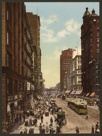 Chicago_State-Street-north-from-Madison